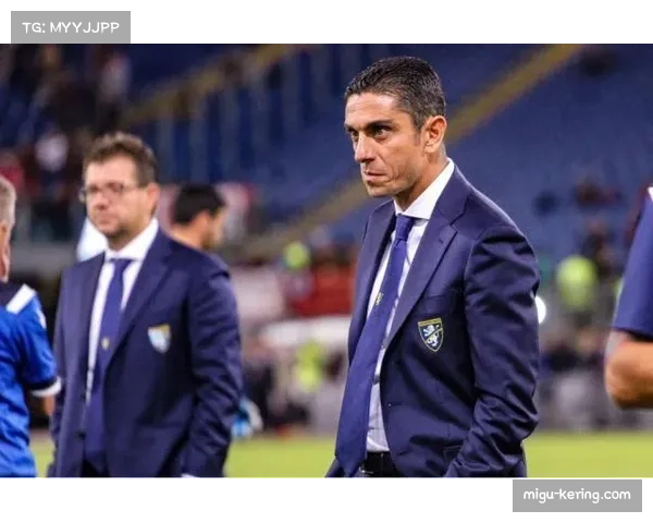 深度：解析弗罗西诺内为保级采用的5-4-1深度防守反击体系。